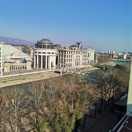 Calla 5 Apartment - Main Square, In The City Shopping Center - Parking Slot With Security And Video Camera Skopje Exterior photo