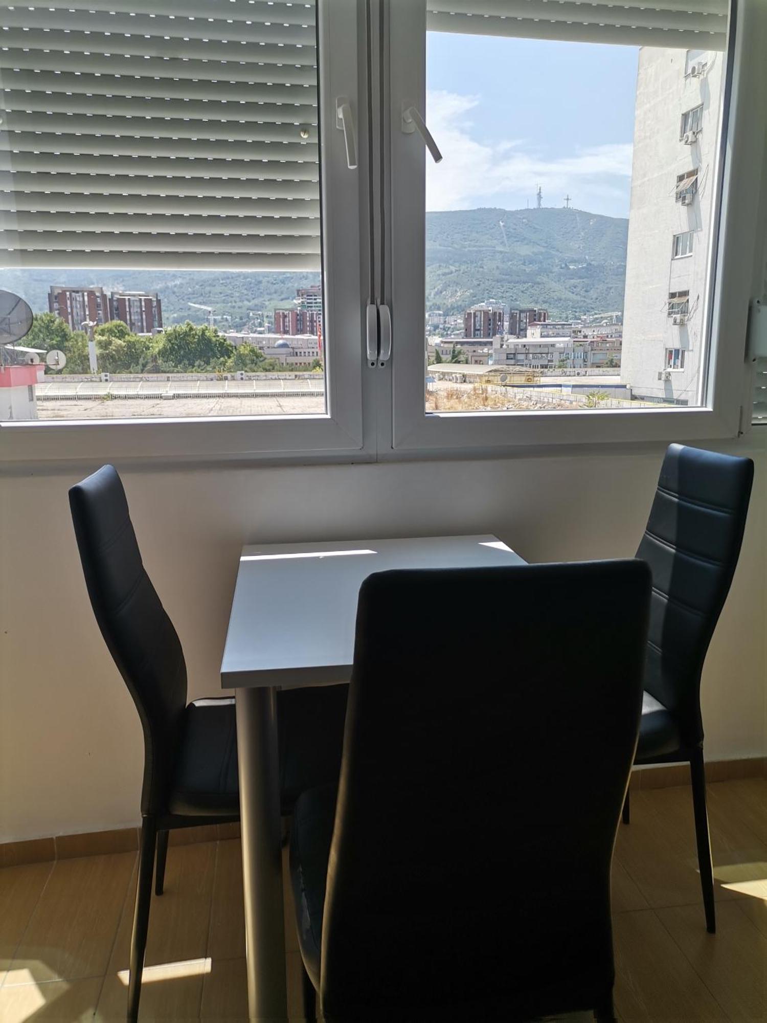 Calla 5 Apartment - Main Square, In The City Shopping Center - Parking Slot With Security And Video Camera Skopje Exterior photo